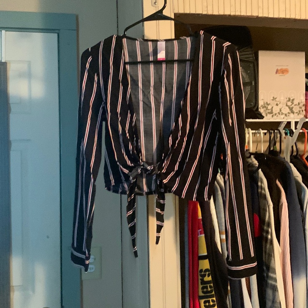 Tie shirt